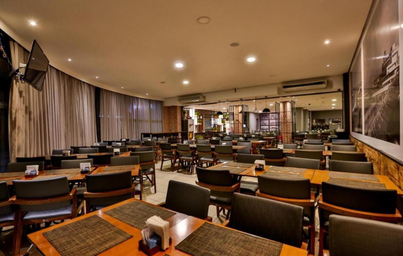 Flat De Luxo Aeroporto Congonhas - Hotel サンパウロ エクステリア 写真