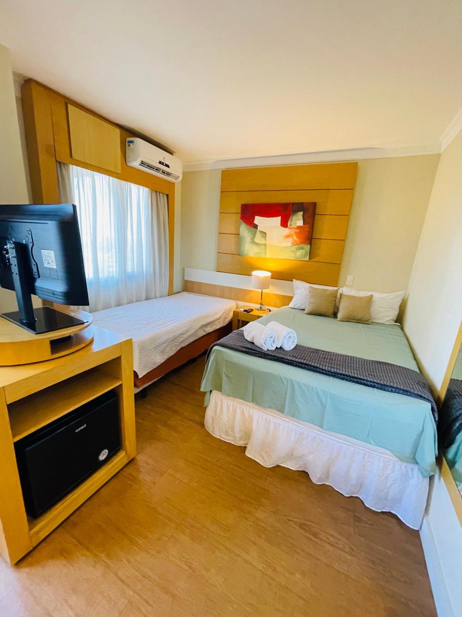Flat De Luxo Aeroporto Congonhas - Hotel サンパウロ エクステリア 写真